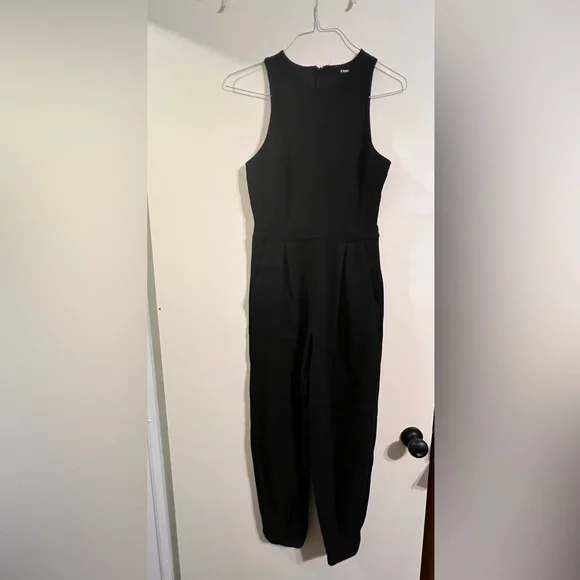 Express baggie legs jumpsuit size S thick material - Picture 2 of 8